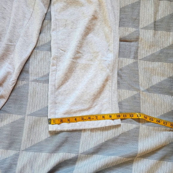 Joe Fresh Jogging Pants - Picture 8 of 8